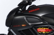 Ducati Diavel Lufteinlasskanal links